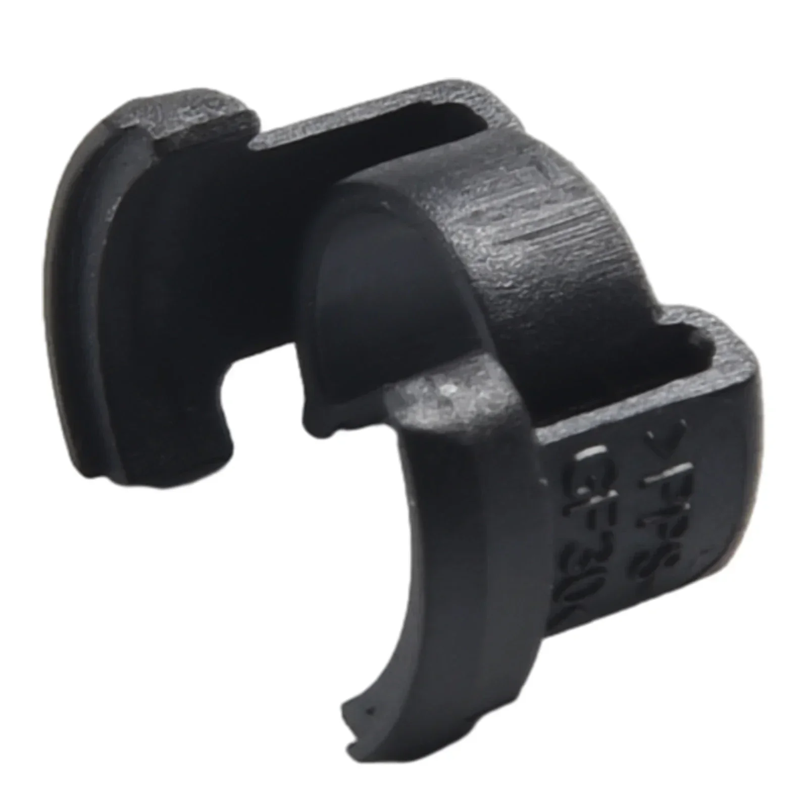 3 Pcs Car A/C Condensor Hard Line Lock Clamp Clip Number Of Pieces:  3 Material: PlastCar Air Conditioning Condensers Equipment