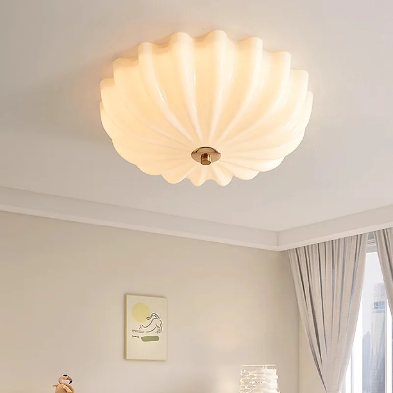 

Cream wind medieval bedroom ceiling light French study light simple full spectrum eye protection