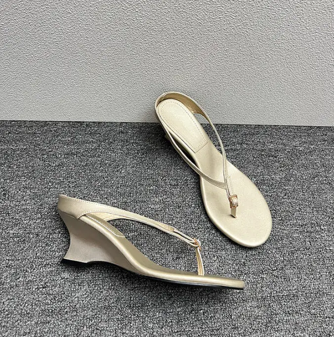 Luxury Designer Wedge Women's Flip Flops Slippers 6cm High Heel Clip Toe Sandals Fashion Buckle Red Chunky Slides шлепки женские