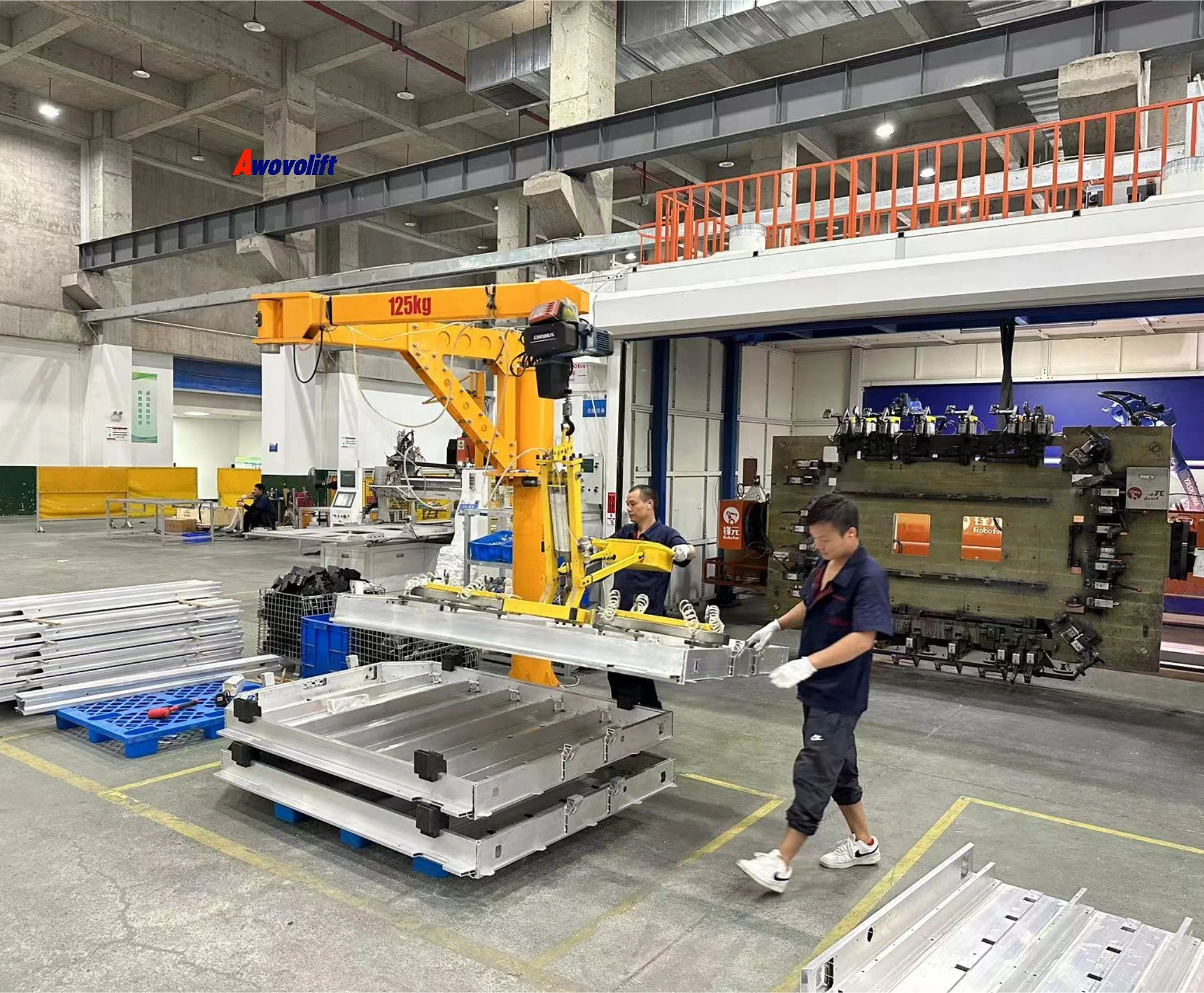 

Awovolift Pneumatic Vacuum Lifter New Energy Car Battery Suction Cup Crane with Flip Load 400kg for Auto Factory CE 400kg
