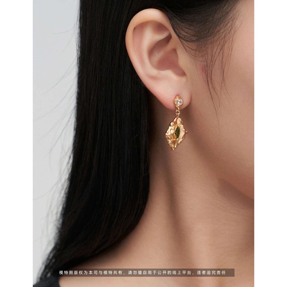 Brand new S925 pure silver plated with 18k gold | Elegant zircon earrings 100454