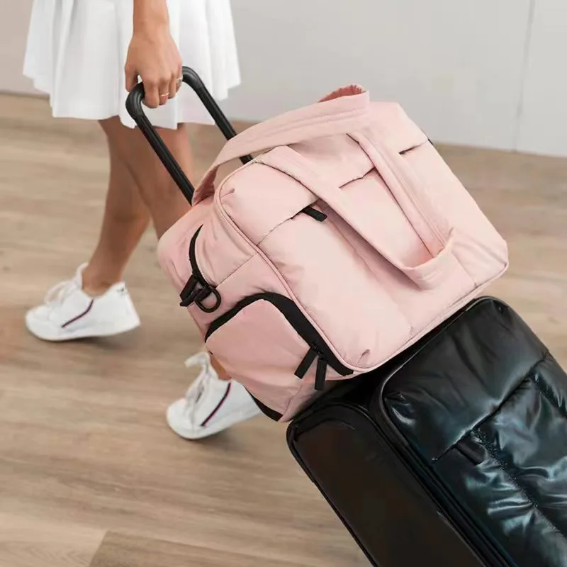 Дорожная спортивная сумка Стеганая нейлоновая сумка для выходных Puffer Gym Tote Bag Женская спортивная сумка с отделением для обуви Ночная сумка