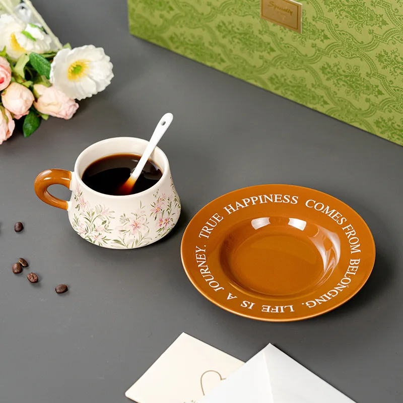 Original lily coffee cup and saucer ceramic cup household event gift souvenir opening souvenir retro style