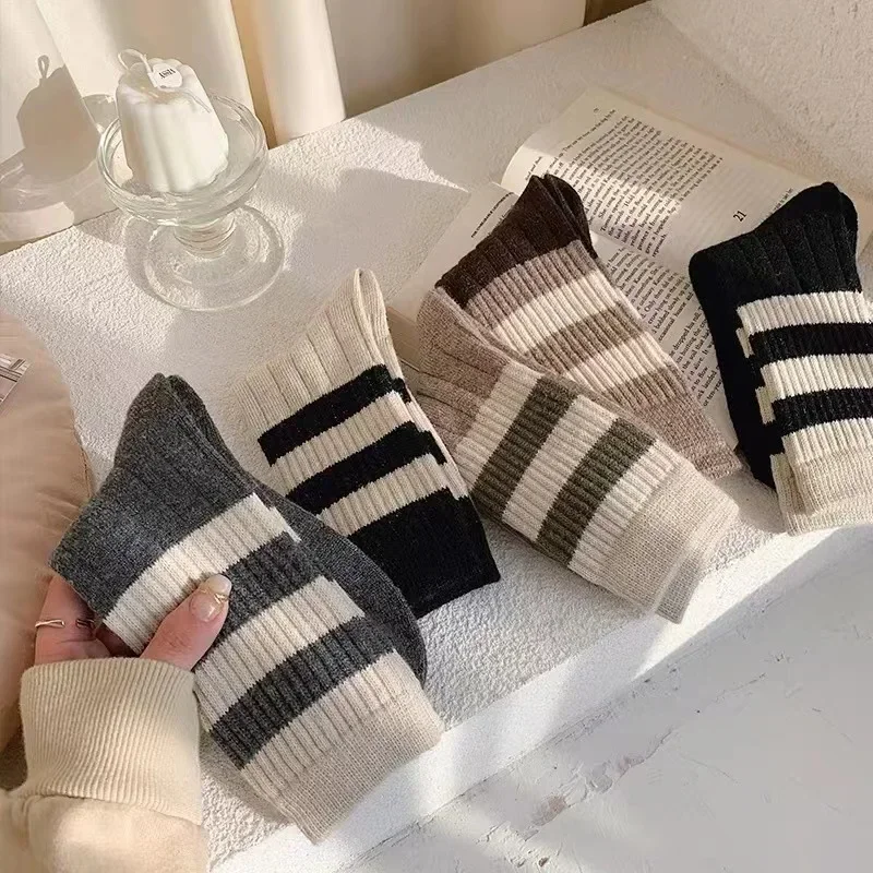 Fashion Korea Harajuku Socks Winter Warm Hip Hop Skateboard Sock Women Retro Striped Middle Tube Breathable Cotton Calcetines