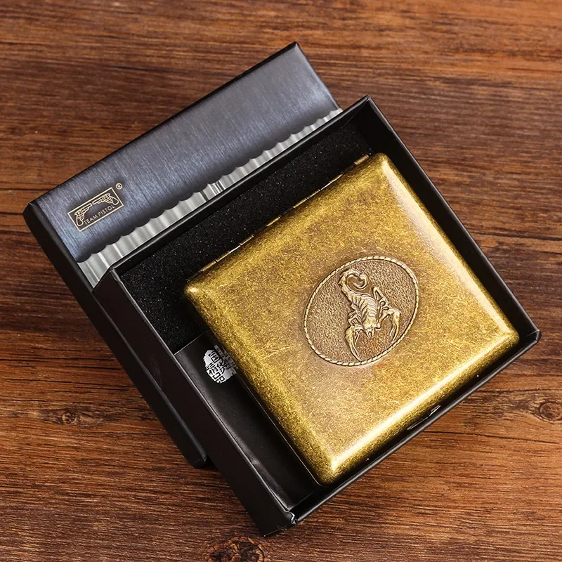 

Pure Copper Hand-carved Cigarette Case for 20 Cigarettes Retro Box Holder Portable Smoking Tools gold