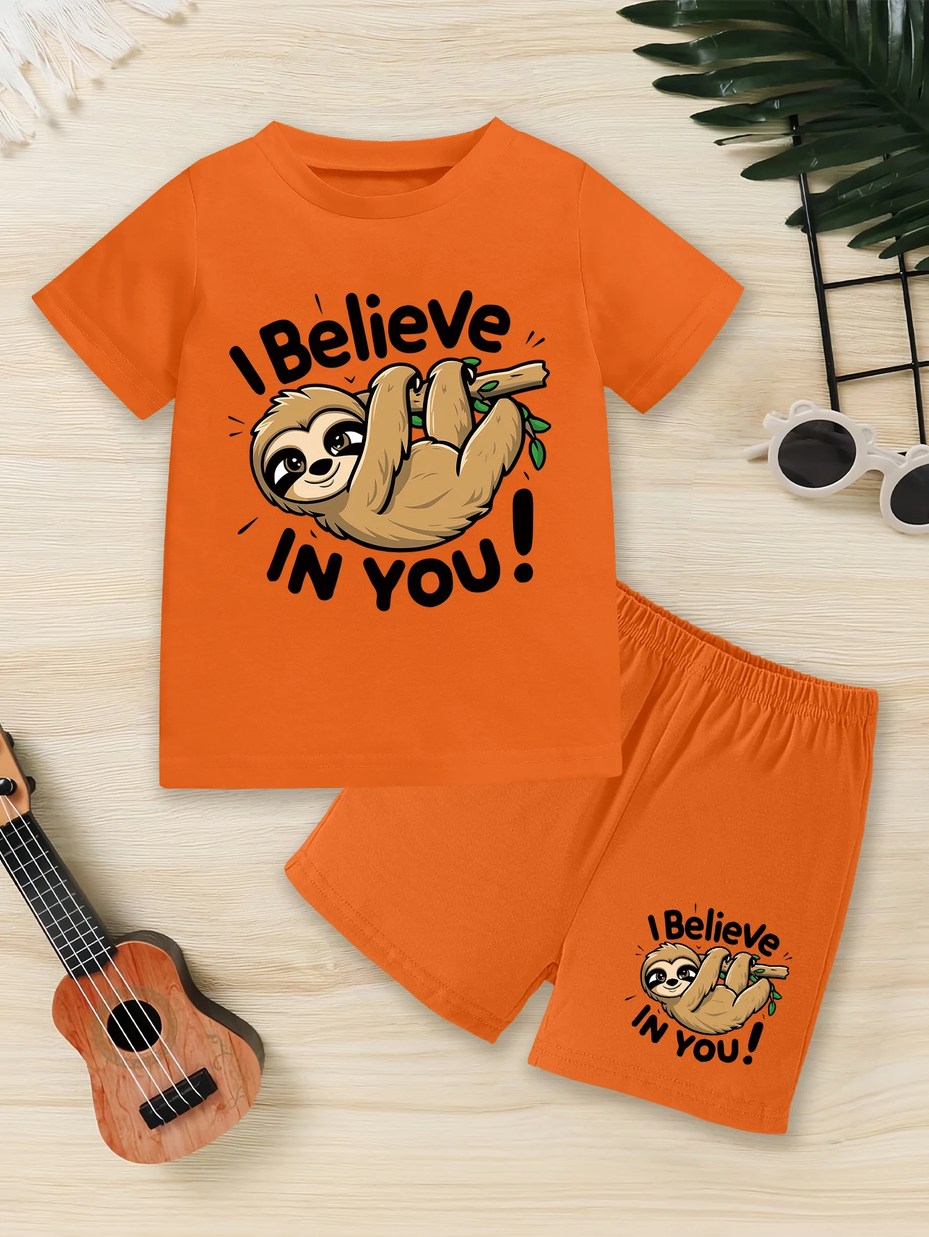 2-pecas-roupa-casual-de-verao-para-meninos-camiseta-com-estampa-de-desenho-animado-de-preguica-abracando-tronco-de-arvore-shorts