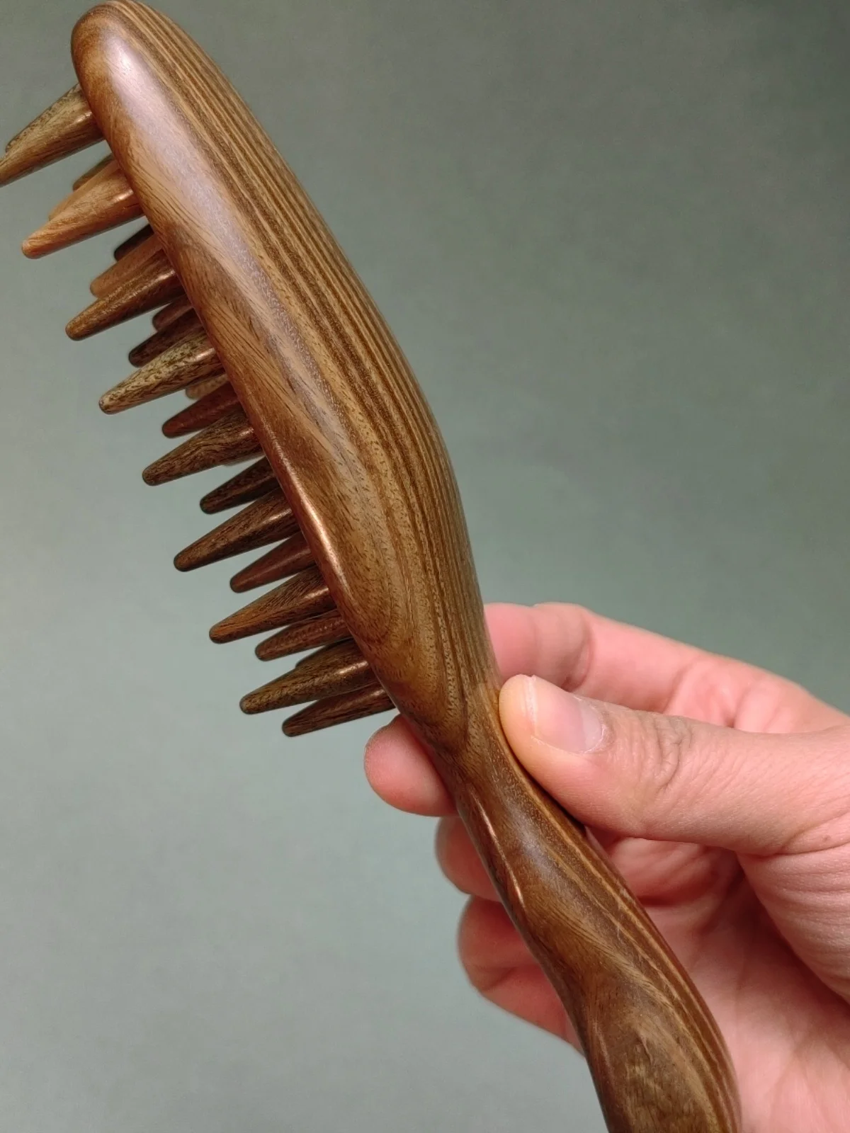 pettine-per-massaggio-in-legno-di-sandalo-verde-con-3-file-di-testine-a-proiettile-pettine-per-la-cura-dei-capelli-in-mogano-viola-chiaro-per-lo-sblocco-dei-meridiani-della-testa