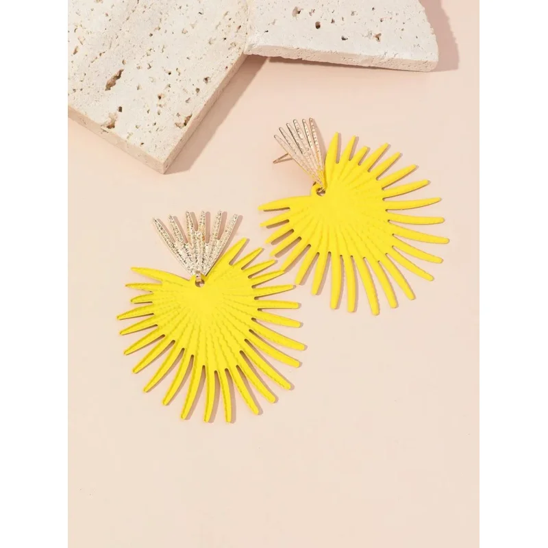 Structured Drop Earrings for Women Metal Geometric Punk Style Exaggerated Personality Fan-shaped Earring Fan-s