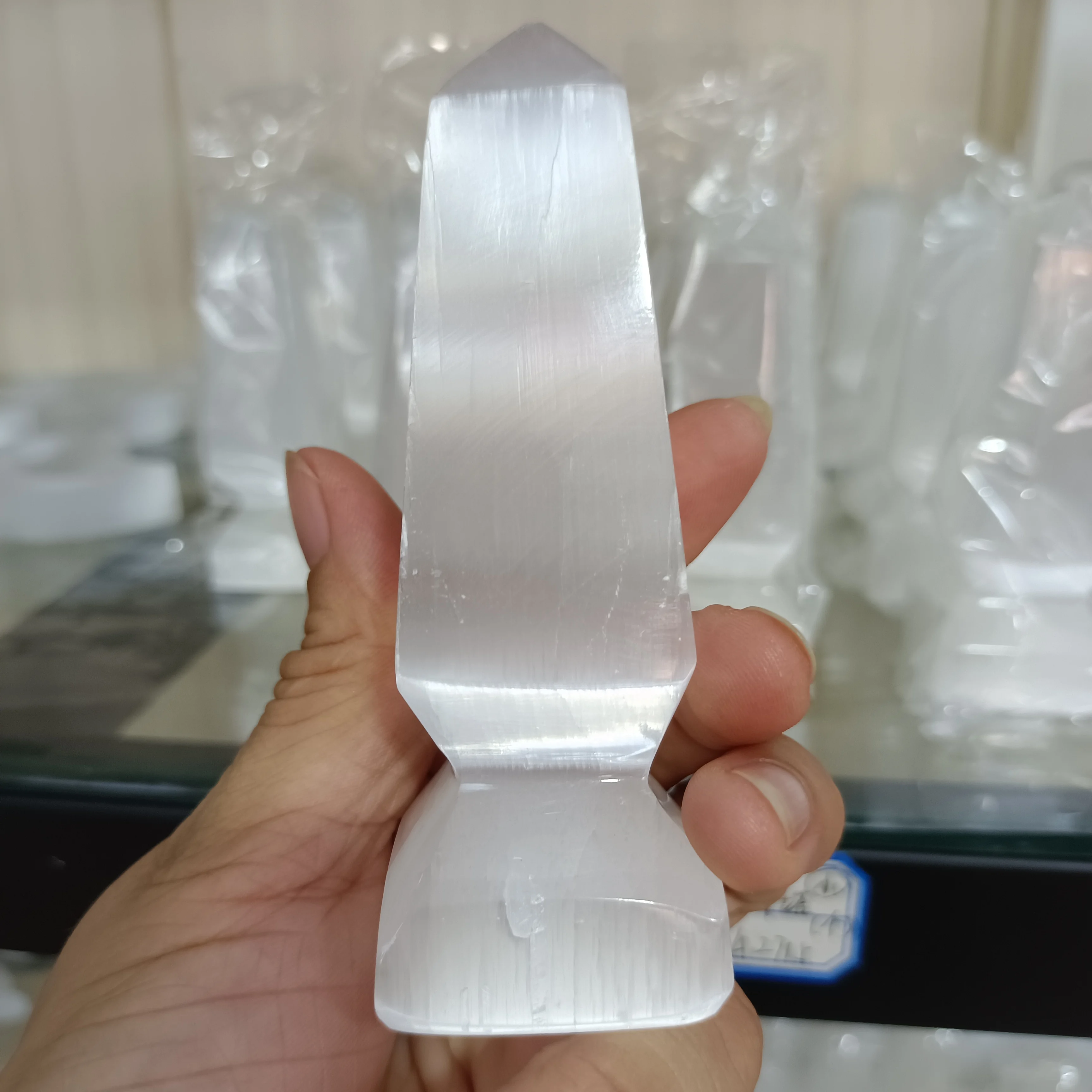 Natural Moroccan Selenite Gypsum Tower Crystal Energy Healing Home Office Decoration Craft Gifts Mineral Demagnetization 10-12CM