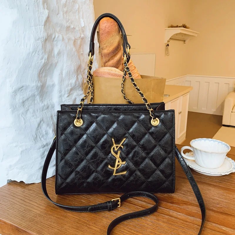 

Stylish Large-capacity Handbag, Retro Casual Chain Versatile Diagonal Straddle Bag, Fashionable Commuter Women's Bag