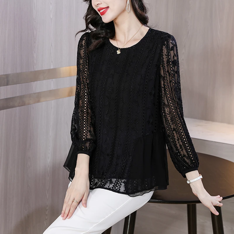 2024 New Silk Mesh Spliced Embroidered Long sleeved Shirt T-shirt for Women's Fashionable Black Loose Large Size Slimming Top