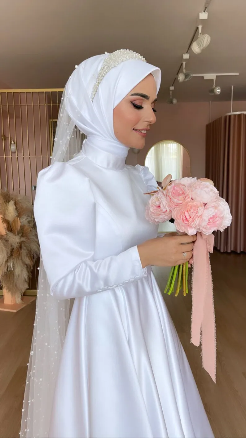 Robes de mariée musulmanes blanches pour la mariée, col haut, manches longues, entraînement de balayage, hijab pour femmes, patients, quelle que soit la robe de mariée personnalisée