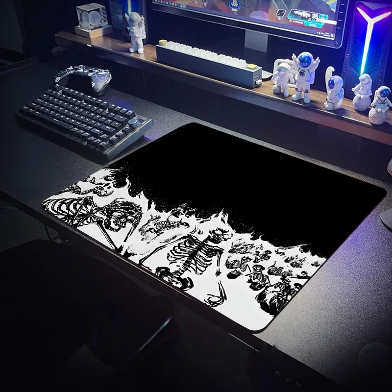 Large thickened Burning Skeleton Monster mouse pad xxs Rubber keyboard mouse rug Non-slip game player rug laptop table mat