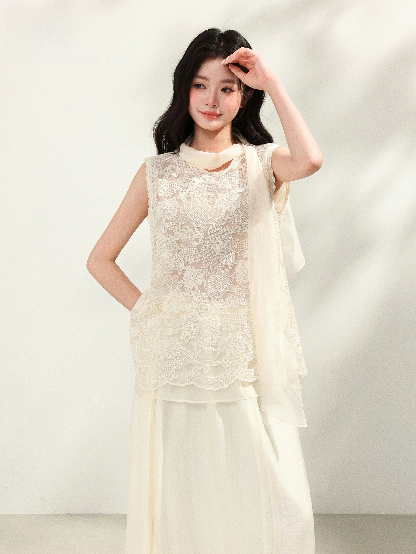 

Lace Hollow out Vest Skirt Set Women's Summer New High-End Apricot Slimming Three-piece Set Casual Style Long Sleeve round Neck