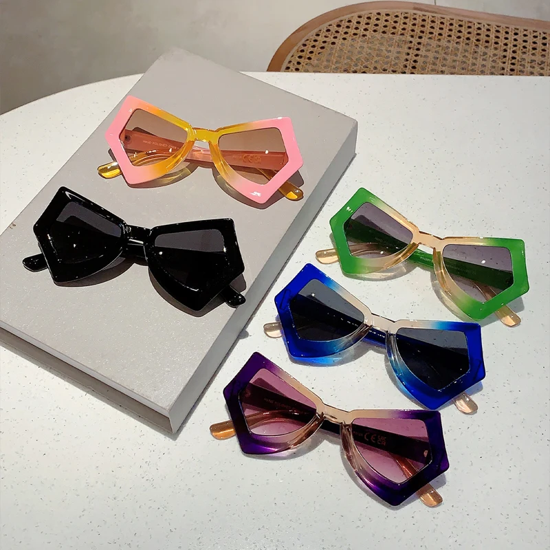 KAMMPT Butterfly Cat Eye Sunglasses 2024 New in Fashion Candy Color Gradient Women Shades Stylish Original Brand Design Eyewear