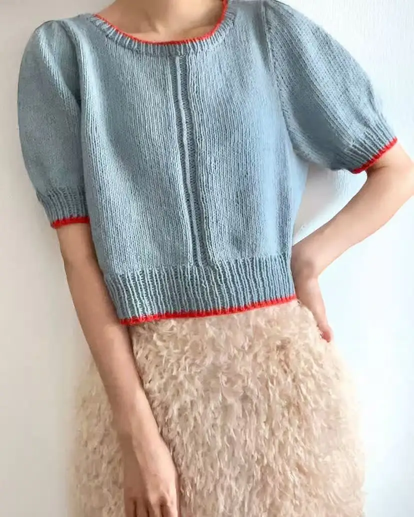 Sommerliches neues, dünnes Kurzarm-Oberteil mit modischem und vielseitigem Flair, lockerem Rundhalsausschnitt und einfachem Pullover-Design. – Detail 4
