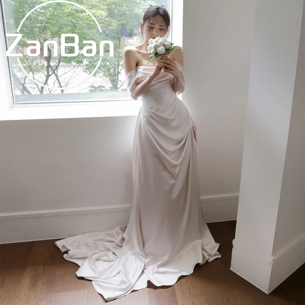 ZanBan Customized Off Shoulder Boat Neck A-line Wedding Dress 2026 Pleat Floor-Length Satin Bridal Gown 웨딩드레스 Korea Photoshoot