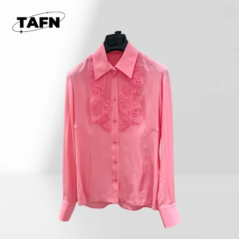 High Street Mooie, bijpassende sierlijke High Street Comfortabele driedimensionale geborduurde kanten zijden overhemd Nieuw 3021