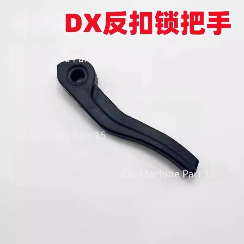 

Ручка-замок для двери кабины экскаватора Doosan DX75 380-9C 500 520-9C