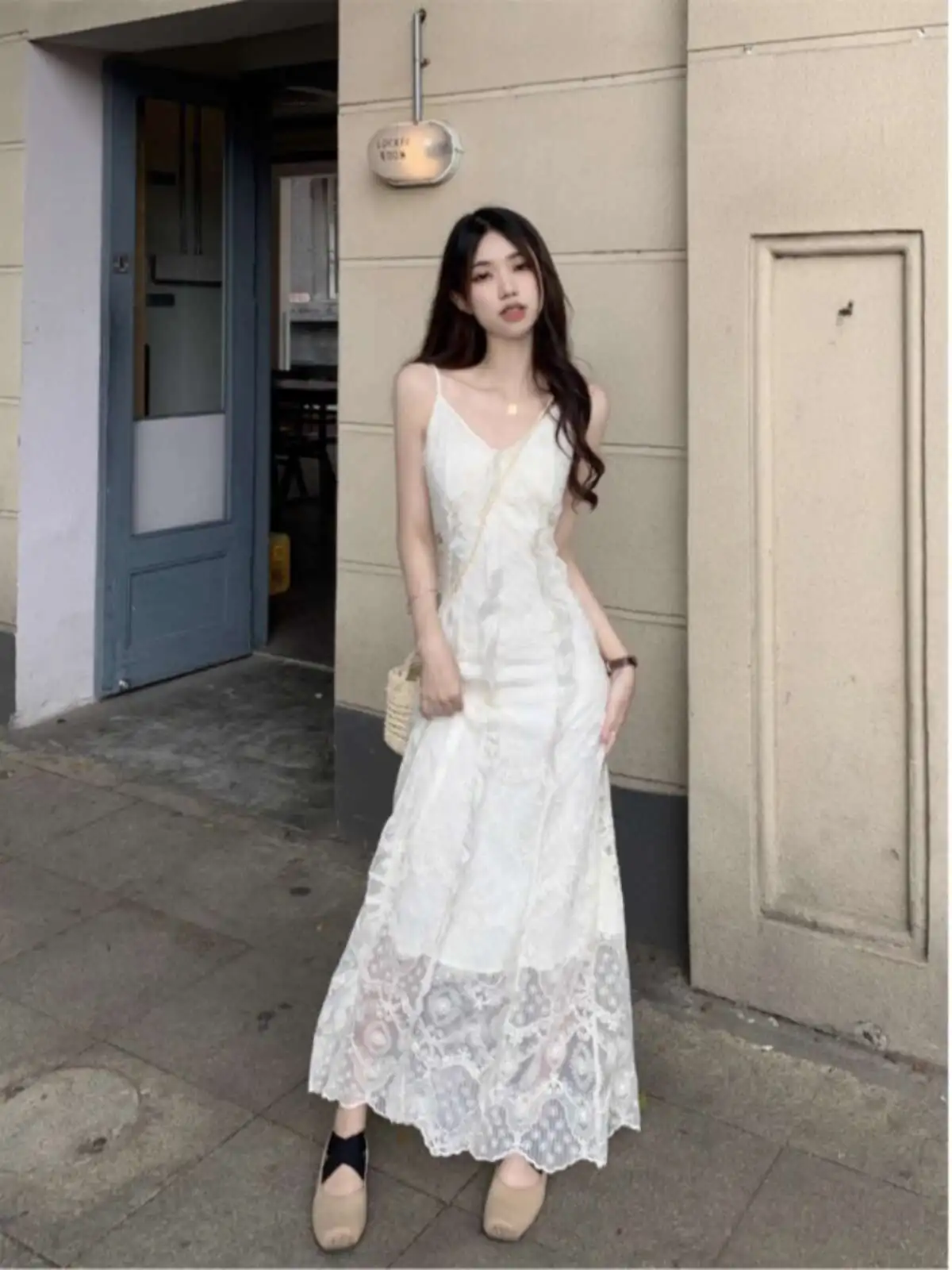 

Women Lace Dress V-neck Lace French Camisole Dress For Women In Spring 2025 New Collection Cinched Waist And A-line Design