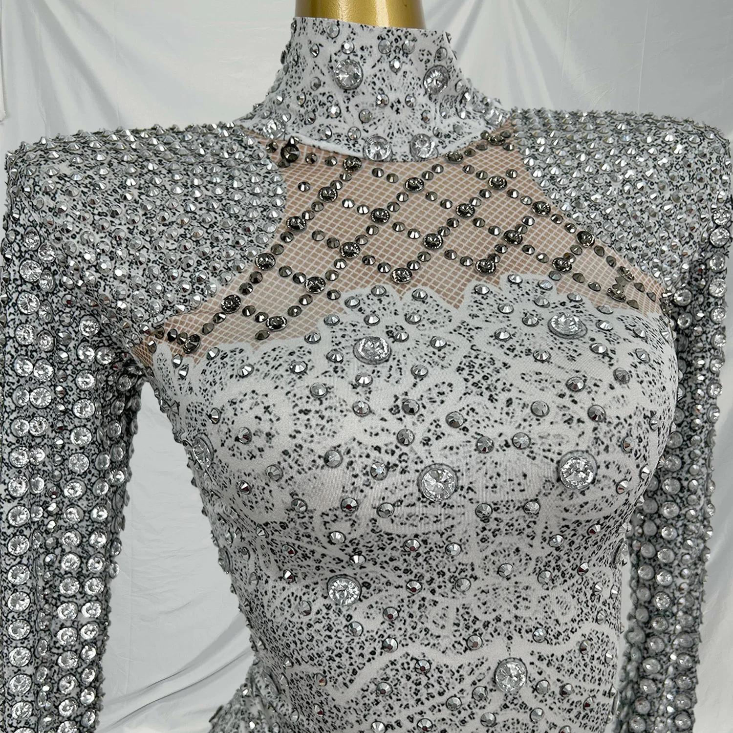 

Huweidui Luxury Shining Diamond Sexy Long Sleeves Mini Dress 2025 New Women Birthday Party Prom Gowns Nightclub Stage Costume