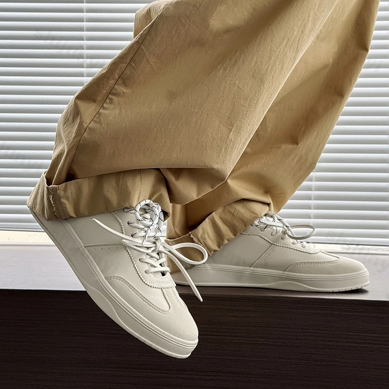 メンズアウトドアスニーカー-2025-春秋新作-ファッション-快適-レースアップ-カジュアル-ボードシューズ-ラウンドトゥ-快適-滑り止め-フラットシューズ