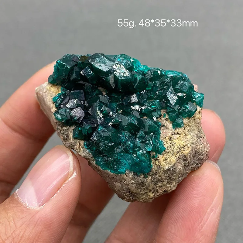 100% Natural Congo green Dioptase Mineral specimen stones and crystals quartz