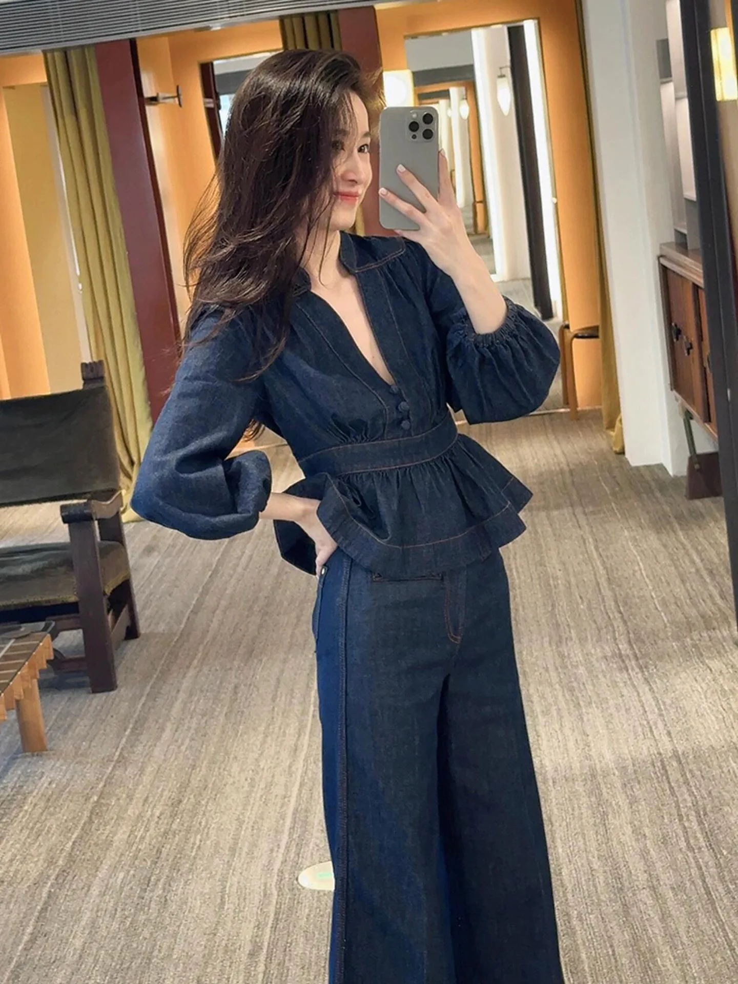 

Sweet And Spicy Sle Women's Denim irt And Pants Two-Piece Set Slimming Waist Design High Waist Long Sve V-Ne Casual ...