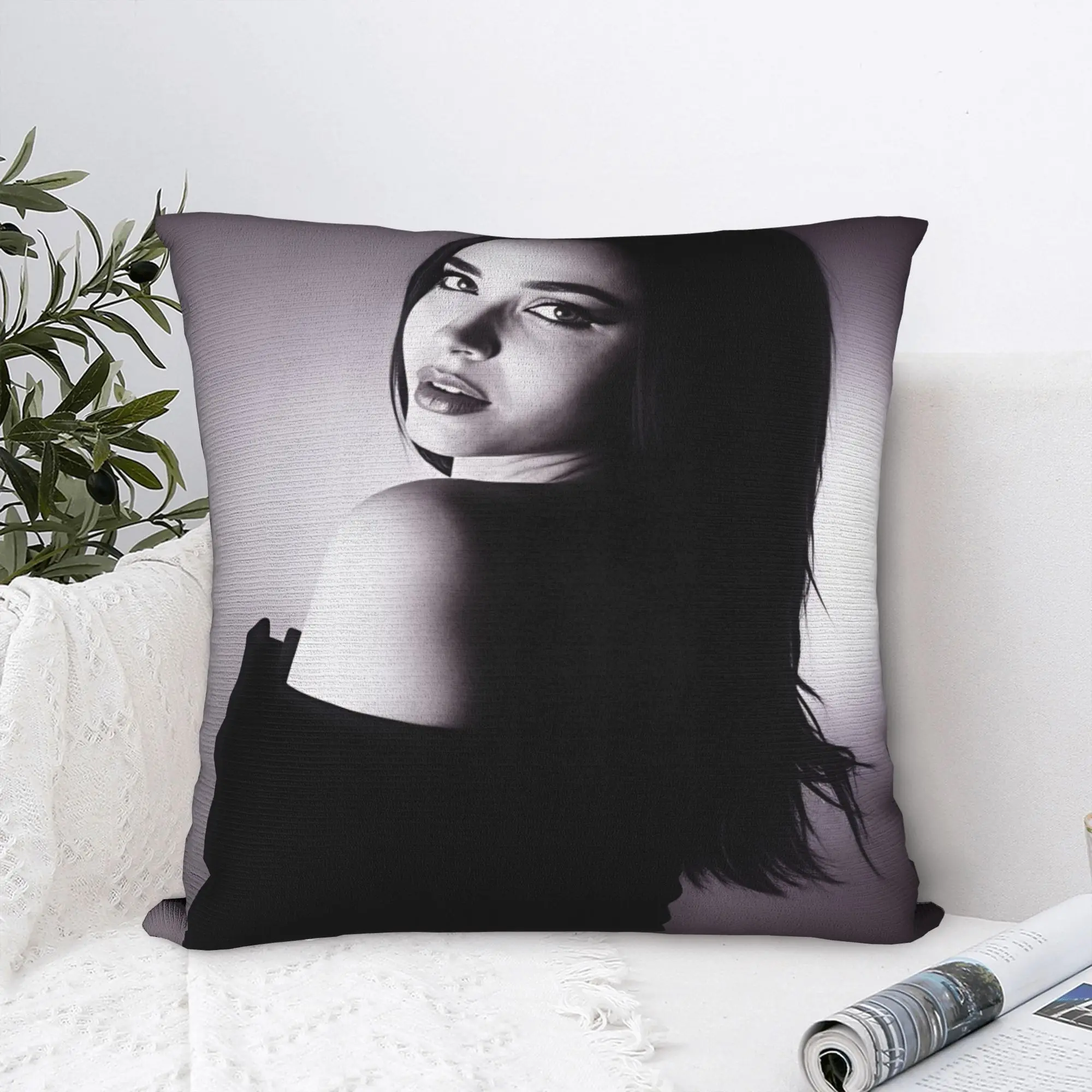 Actor Sofia Carsons Pillow Cover  Custom Cushion Cover Kawaii Pillow Case For Living Room Sofa