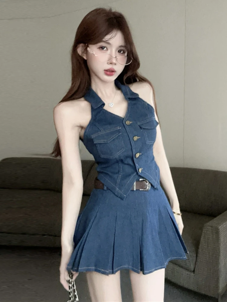 

American Style RetroHalter Sleeveless Vest Top High Waist Pleated Skirt Spicy Girl Women Summer Two-Piece Denim Suit