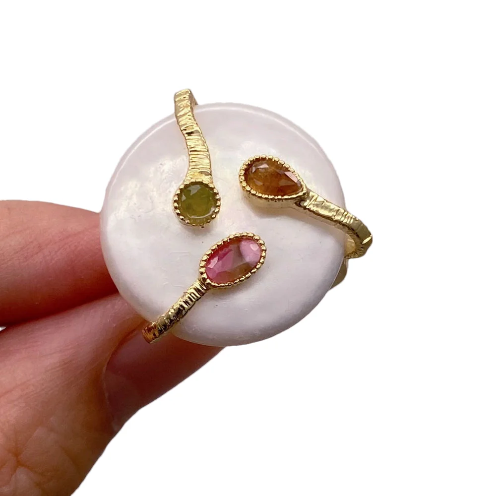 yygem Adjustable Gold Ring, Hammered Band, Multi Tourmaline Water Drop Gemstones