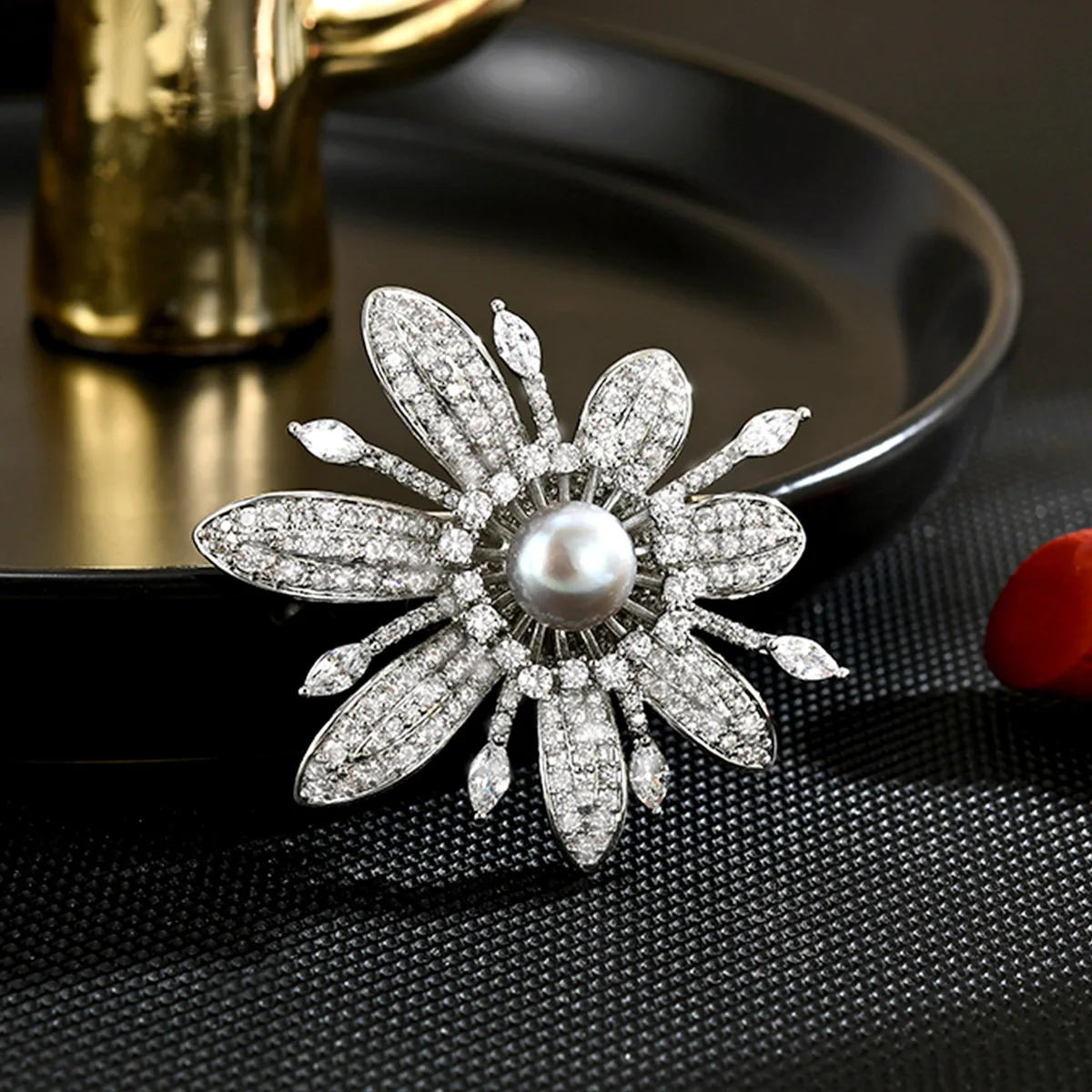 

Elegant Flower Pearl Brooch,Exquisite Gold Plated Corsage, Luxury Suit Accessory & Gift