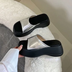 Women's Slippers with Thick Soles Summer Platform Open Toe Beach Slipper Sandals Woman Casual Comfort Flip Flops Designer Slides