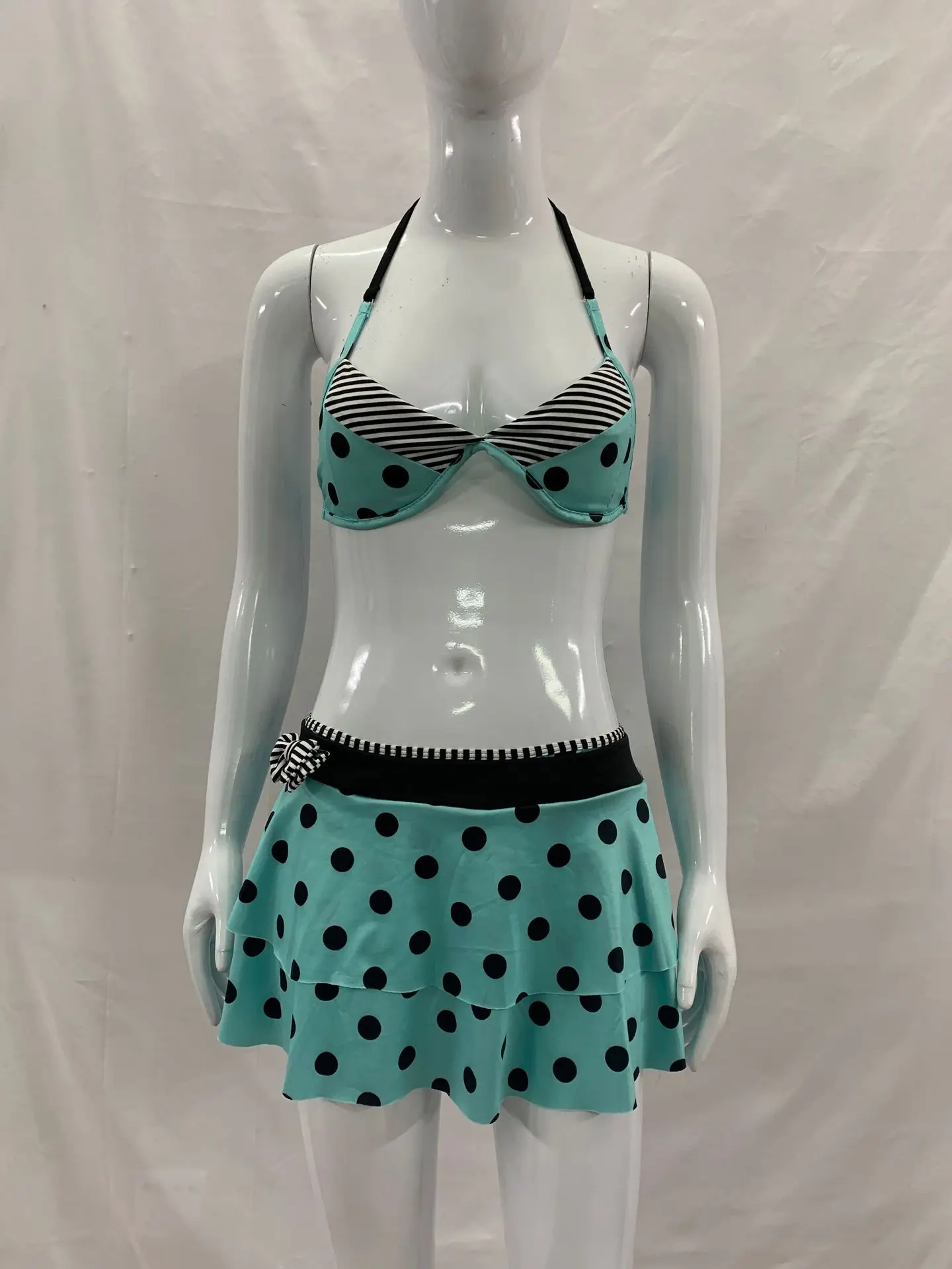 2026 Neuer Y2K Süßer, cooler mintgrüner Wellenpunkt-Bikini mit hängendem Hals und geteiltem Badeanzug, 3-teiliges Set mit Kuchenrock für Damen – Detail 8