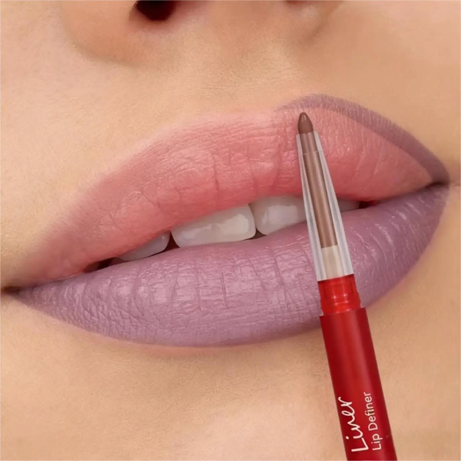 Matita per labbra impermeabile 1 pezzo - Lunga durata, resistente al sudore e alle sbavature, formula senza macchie, adatta a tutti i tipi di beige chiaro.