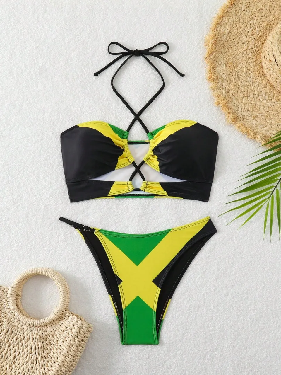 Halter String Bikini a fascia 2026 Triangolo Costumi da bagno Donna Costume da bagno sexy Donna Bagnante Costume da bagno Costume da bagno imbottito Beachwear