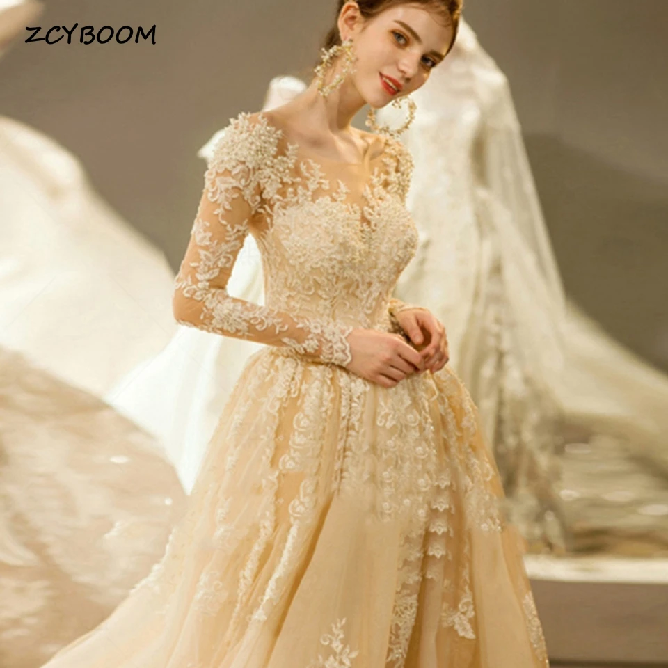 

Elegant Champagne Scoop Neck Long Sleeves Lace Up Wedding Dresses 2023 Floor Length Court Train Beaded Appliques Bridal Gown