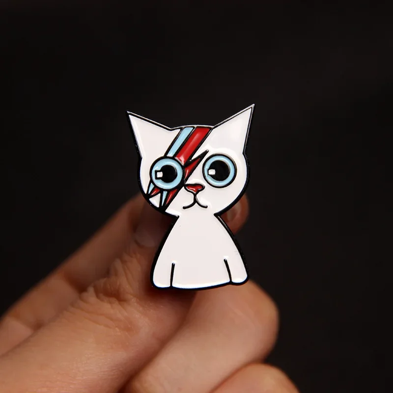 Cute Cartoon White Cat Enamel Brooch David and Bowie Series Backpack Accessories Badge Jewelry Gifts for Singer Fans