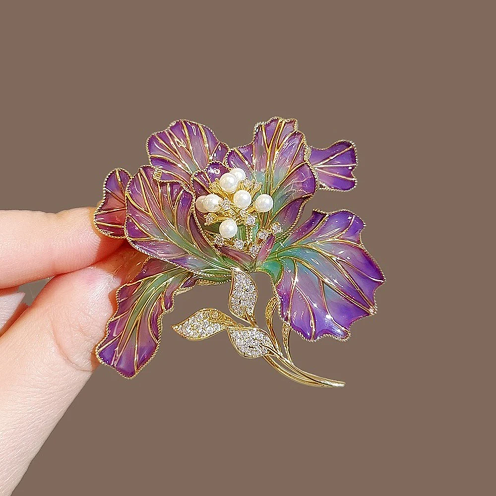 Broche de peonía esmaltado, ajuste clásico elegante, perla de imitación de circón, nueva flor en el pecho, broche de lujo de alta gama, regalo de joyería para mujer