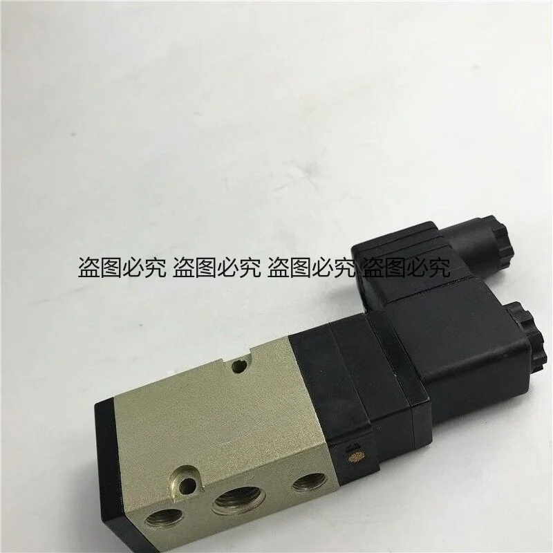 Two Position Four Way Pneumatic Solenoid Directional Valve DC24V AC110V AC220V AC380V