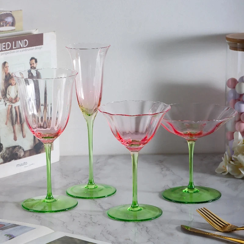 Light Luxury Retro Flower Home Wine Glasses Champagne Cup Set Crystal Goblet Glass Ribbed Pink Green Cocktail Glass Martini Cup