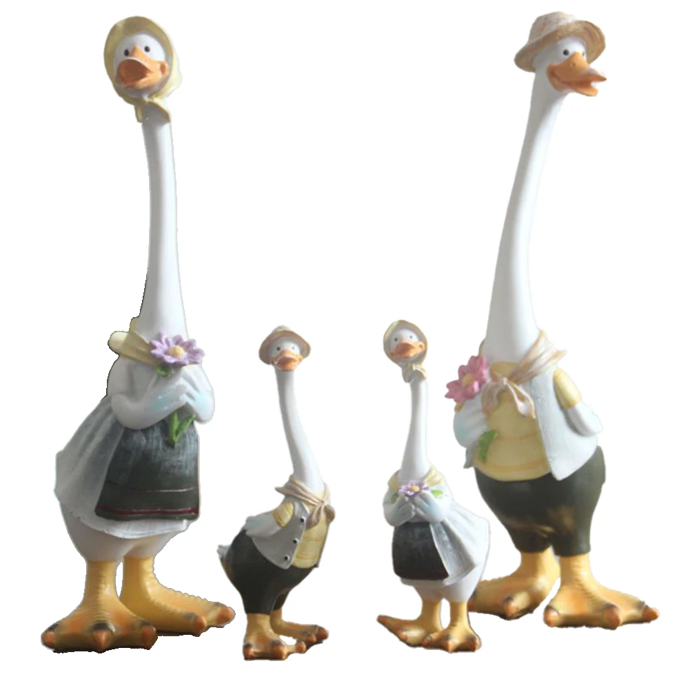 

Duck Resin Garden Ornaments for Outdoor Decoration Weather Resistant and Realistic Design for Patios and Courtyards