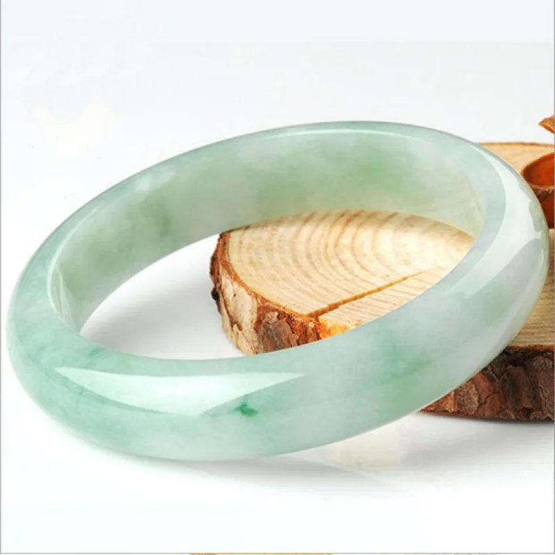 Natural Myanmar Mine Timber Jade Emerald a Goods Ice-like Light Green Bracelet Girl Mother Special Offer Wangfu