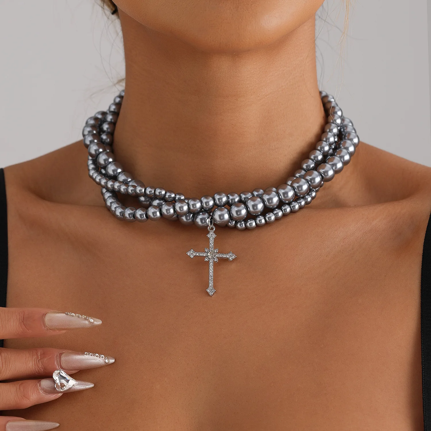 Retro Sparkling Crystal Brick Cross Pendant Necklace 2025 Multi Layer Simple Gun Grey Glass Bead Weaving Girls' Fashion Jewelry