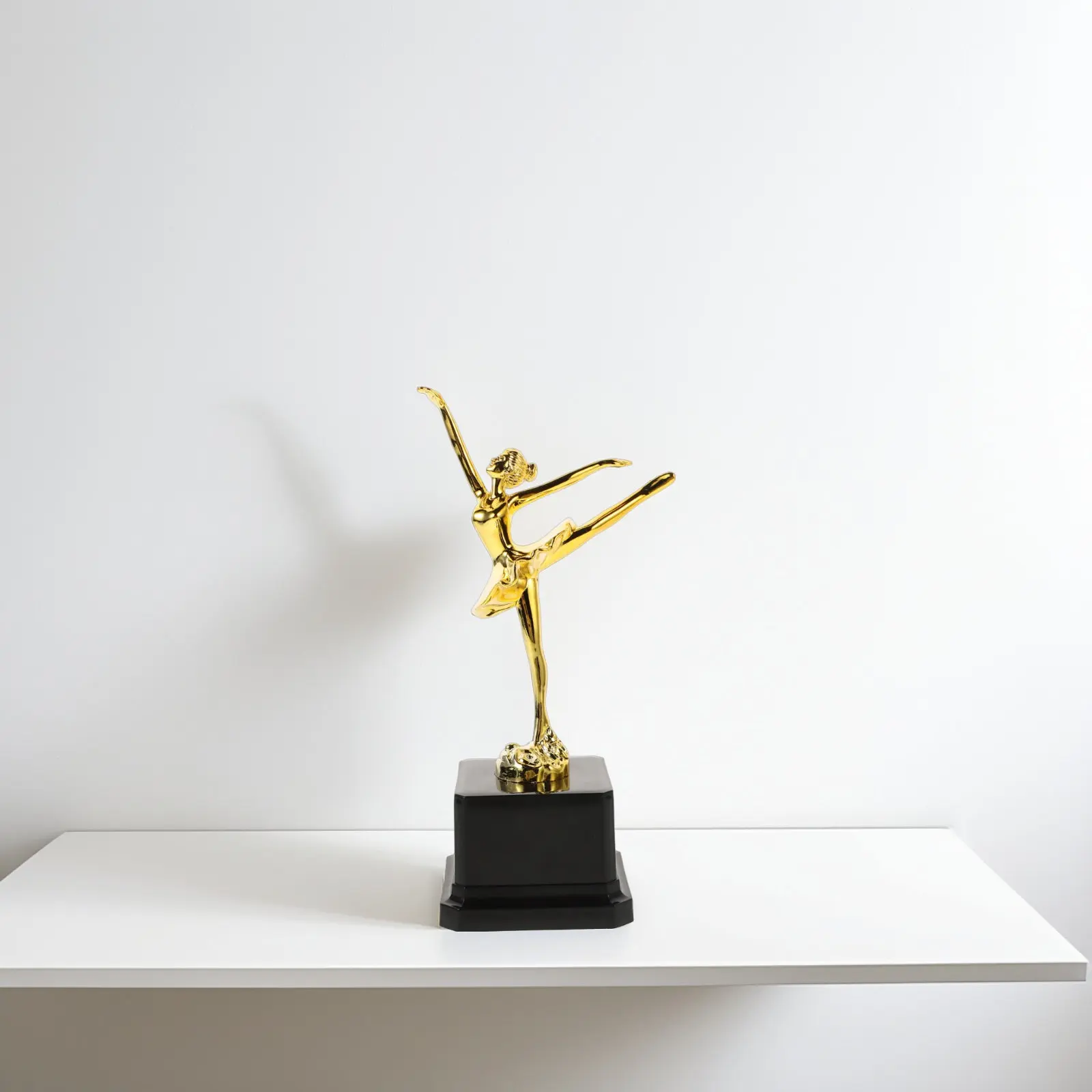 Trophée de danse en plastique exquis pour la victoire en compétition de ballet et de danse latine, trophée décoratif pour concours de danse scolaire
