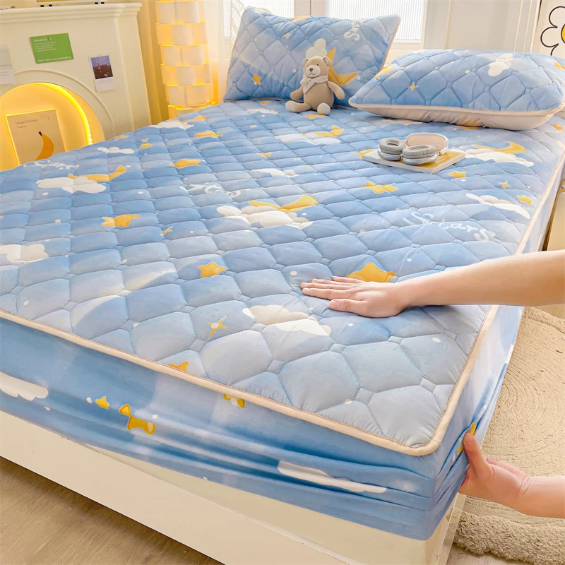 

New Skin Friendly Bed Cover Soybean Anti-bacterial Waterproof Plus Cotton Print Mattress 360 Degrees with Elastic Wrap 200x220