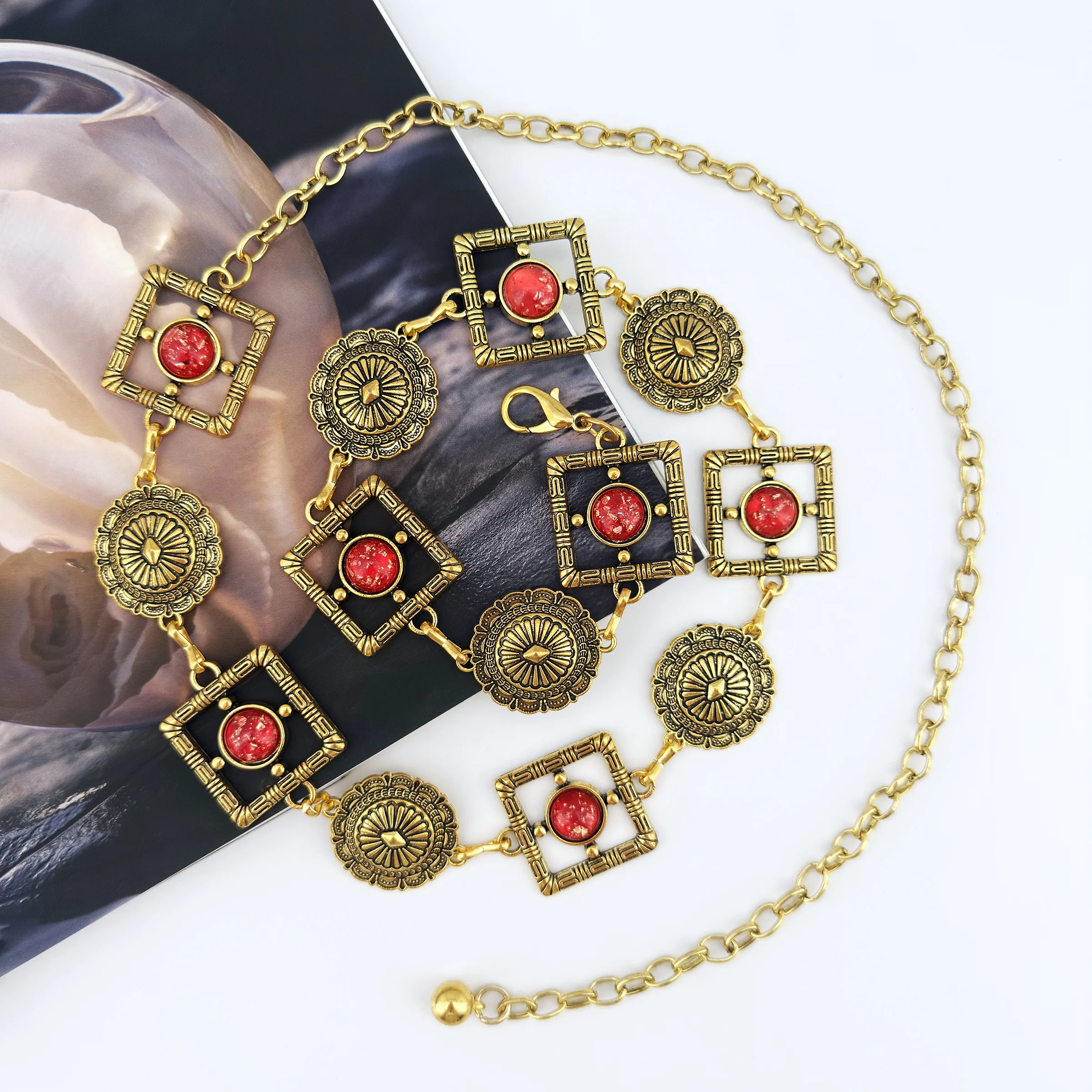 1 Stück Taillenkette im Bohemian-Stil mit bunten Punkten und geometrischem Hohlmuster aus Zinklegierung für Damen, einzigartiges Kleidungsaccessoire mit High-End-Feeling – Detail 2