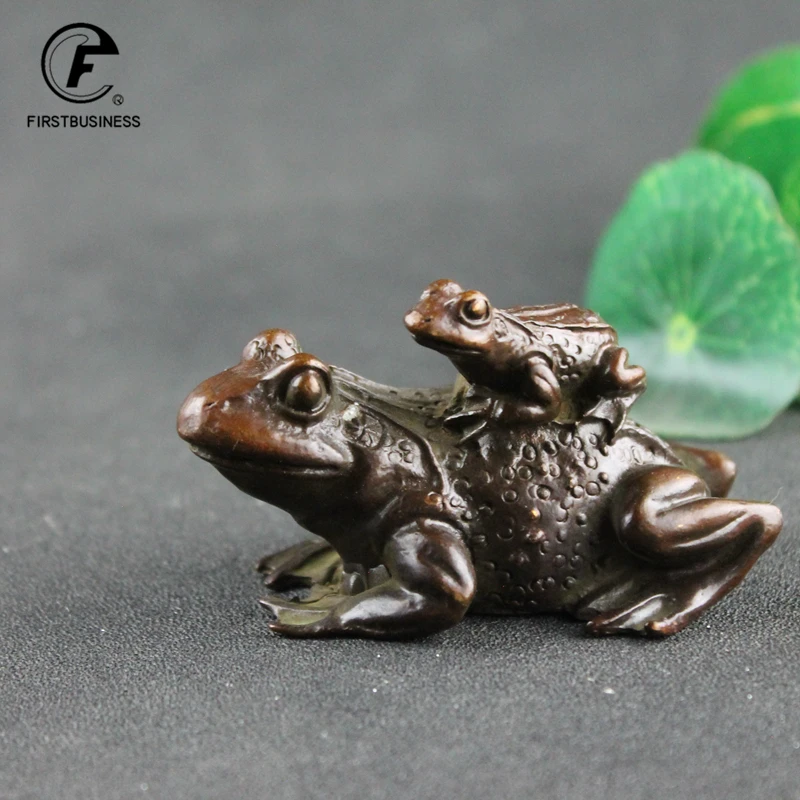 Copper Lucky Toad Grateful mother Figurines Miniatures Tea Ceremony Desktop Ornament Antique Bronze Animal Sculpture Home Decors