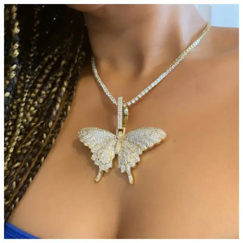 2025 الرجال النساء الهيب هوب كول مثلج خارج إثارة بلينغ الوردي AAA تشيكوسلوفاكيا سحر الحيوان عقد بحلية متدلية على شكل فراشة القلائد روك مجوهرات الأزياء #3