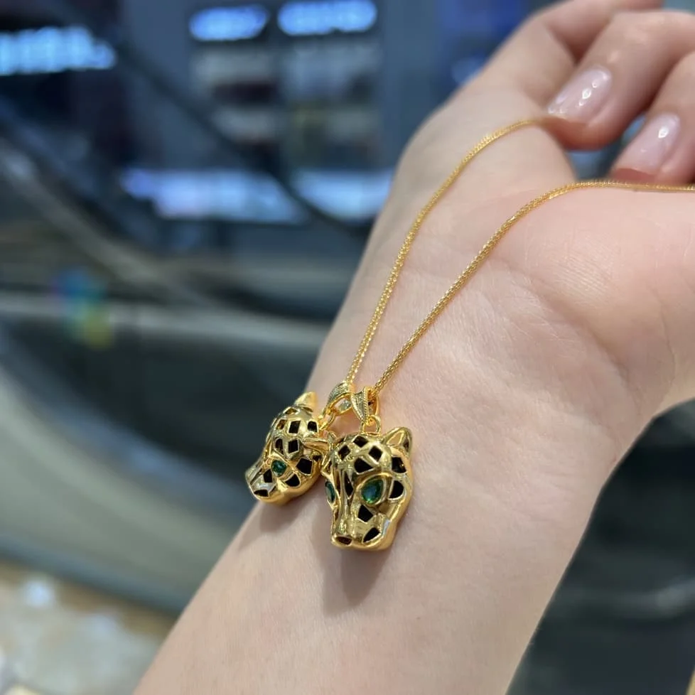 Real 18K Gold Leopard Head Pendant for Woman Luxury AU750 Pendant Necklace Fine Jewelry High-quality Banquet Gift